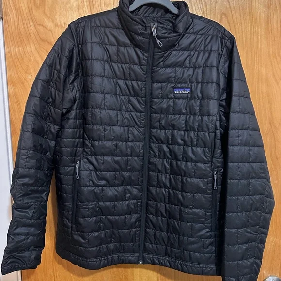 Patagonia Women’s Nano Puffer Jacket in Black - Picture 1 of 4